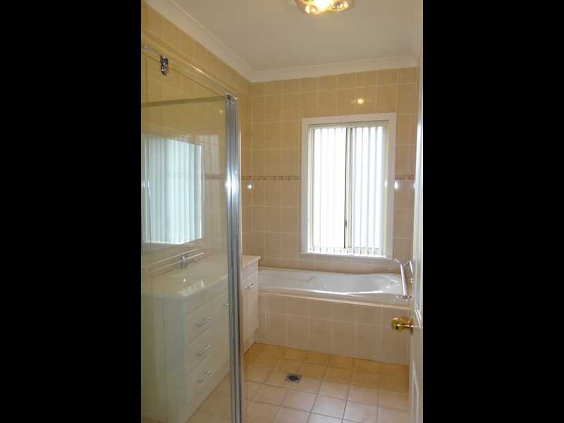 134 Albury Street TUMBARUMBA 8