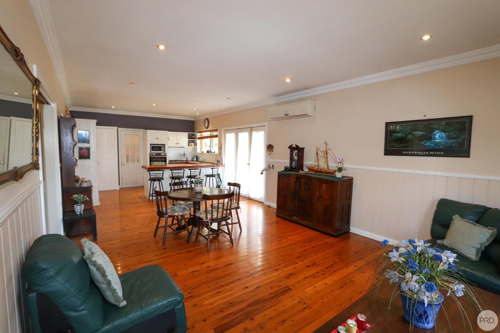 134 Albury Street TUMBARUMBA 9