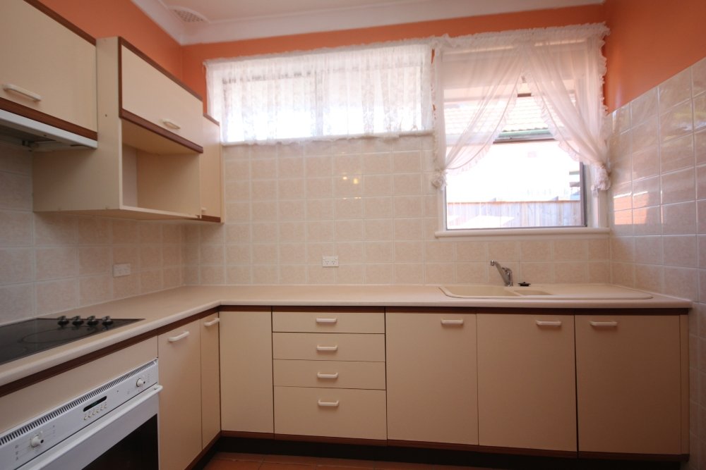 1/34 Connemarra Street BEXLEY 2