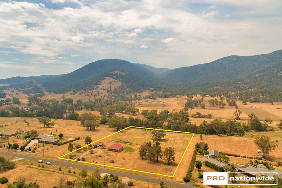 134 Elizabeth Drive TAMWORTH 10