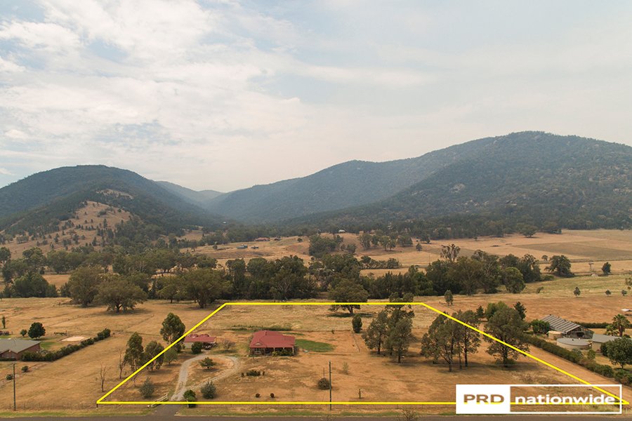 134 Elizabeth Drive TAMWORTH 12