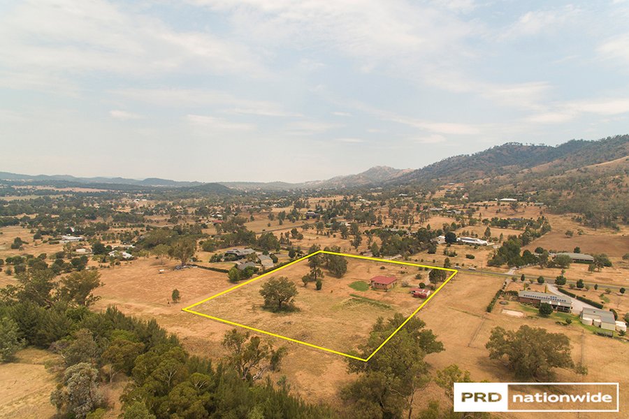 134 Elizabeth Drive TAMWORTH 18