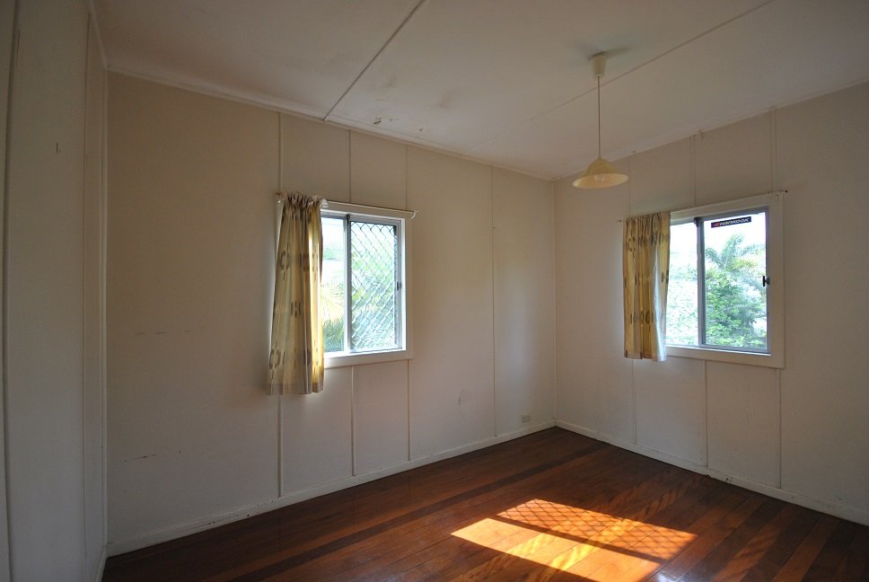 134 Eugaree Street SOUTHPORT 6