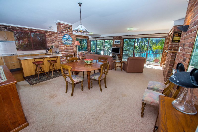 1/34 Gloucester Street NELSON BAY 9