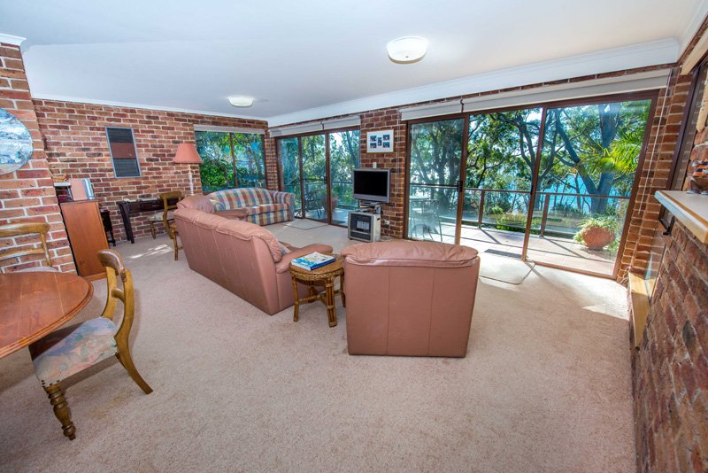 1/34 Gloucester Street NELSON BAY 11