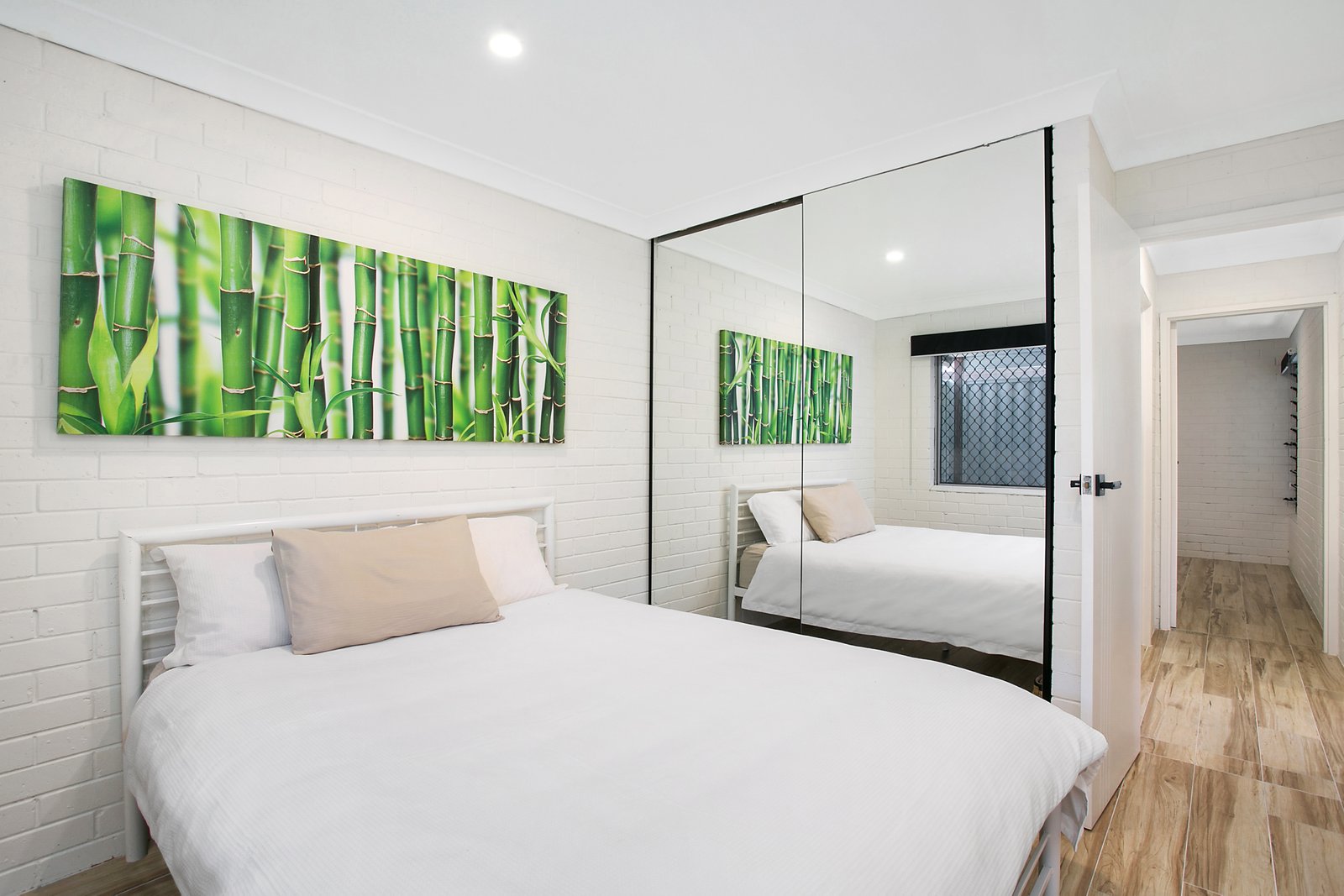 1/34 Guineas Creek Road CURRUMBIN WATERS 2