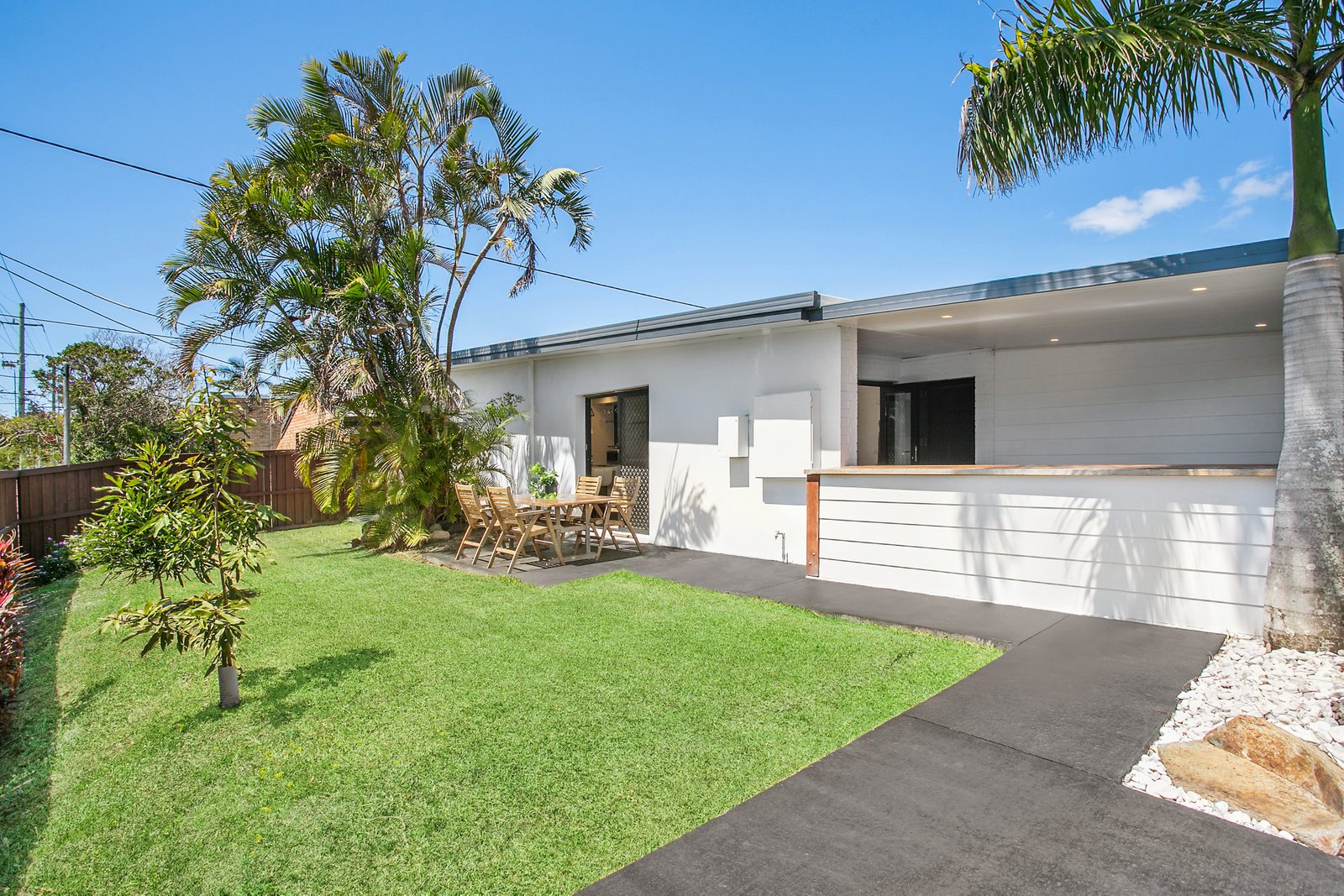 1/34 Guineas Creek Road CURRUMBIN WATERS 5