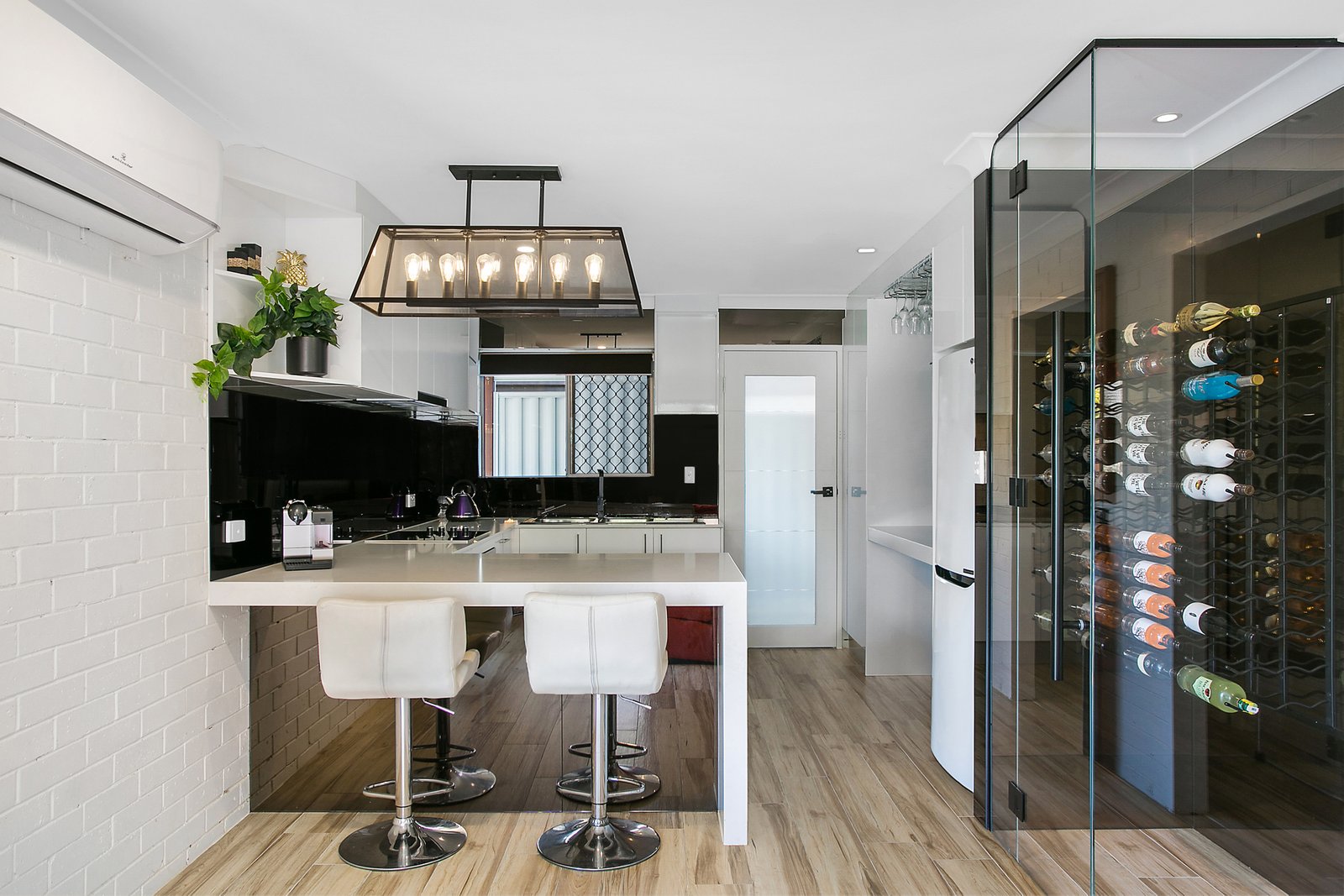 1/34 Guineas Creek Road CURRUMBIN WATERS 6