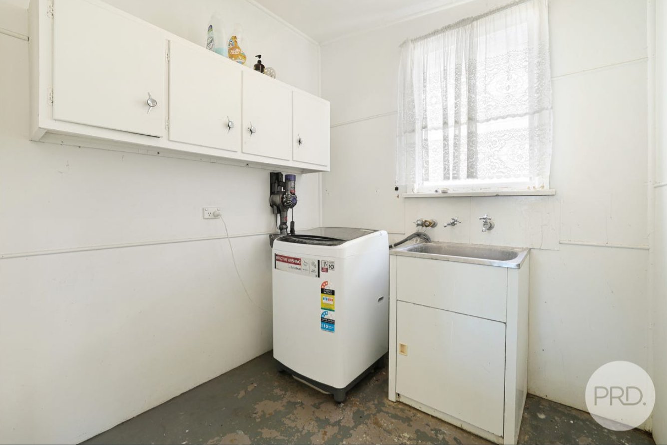 134 Hawker Street QUIRINDI 8