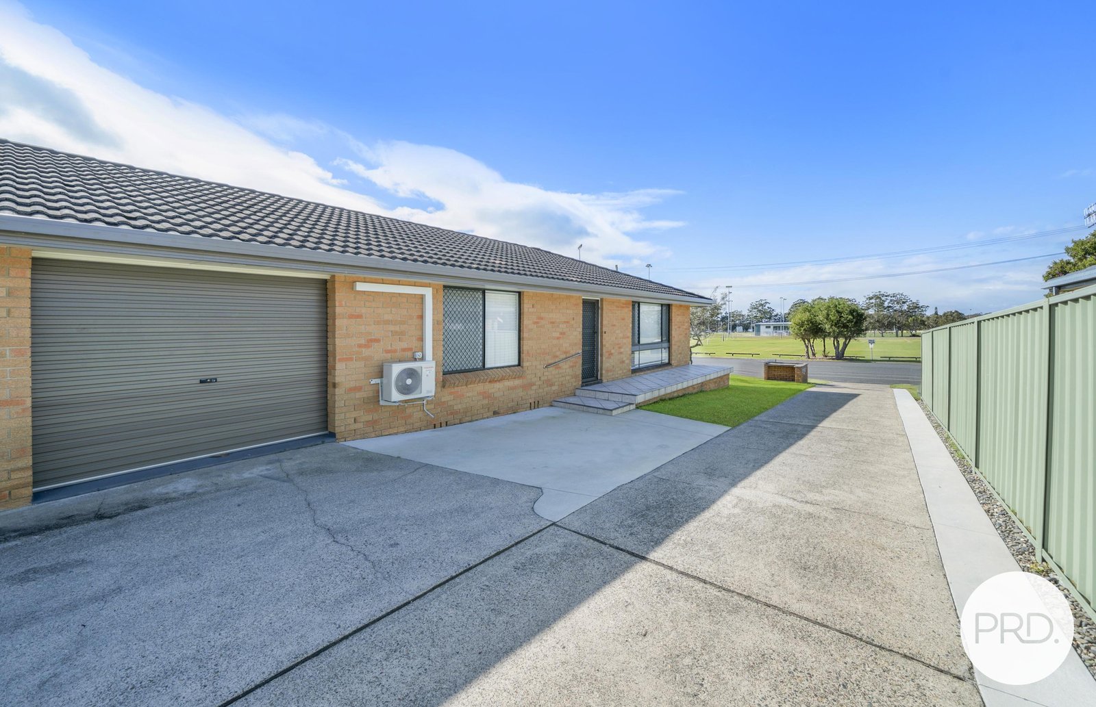 1/34 Lake Street LAURIETON 1