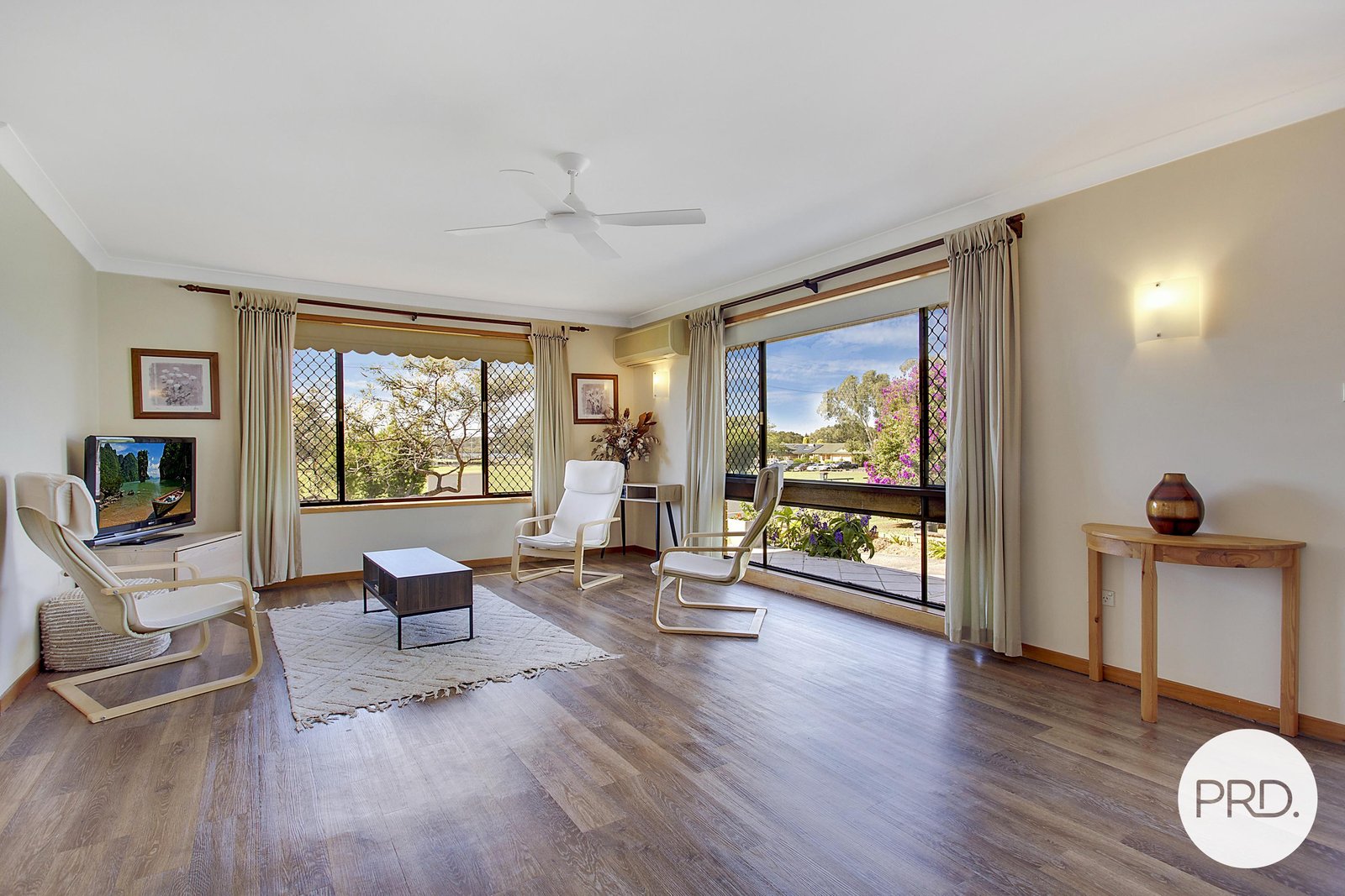 1/34 Lake Street LAURIETON 3