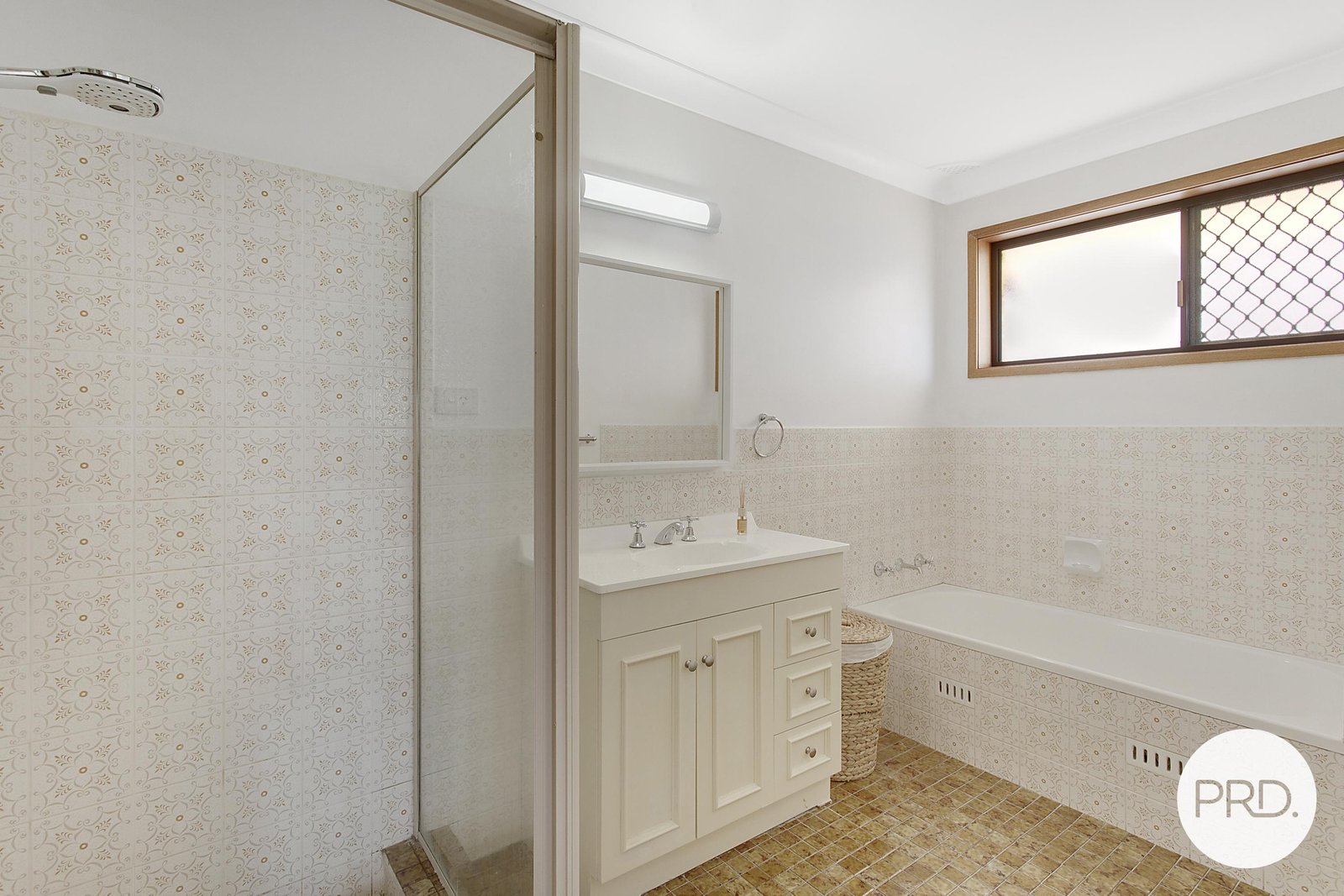 1/34 Lake Street LAURIETON 8