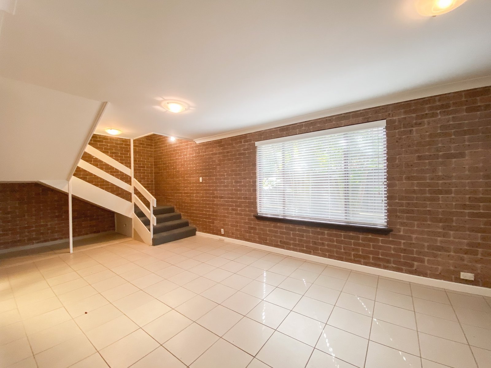 1/34 Marine Drive FINGAL BAY 2