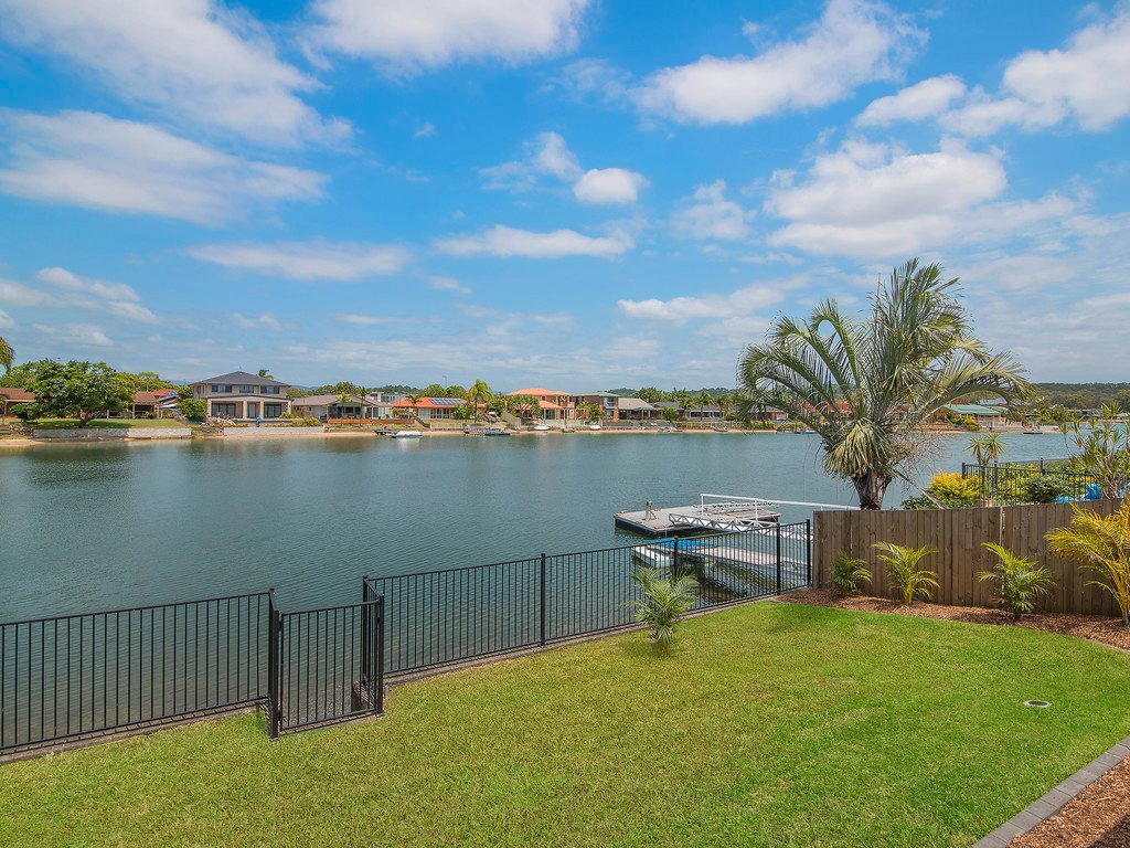 134 Melaleuca Drive PALM BEACH 2