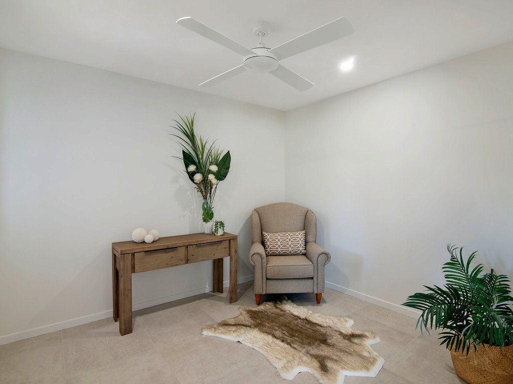 134 Melaleuca Drive PALM BEACH 8