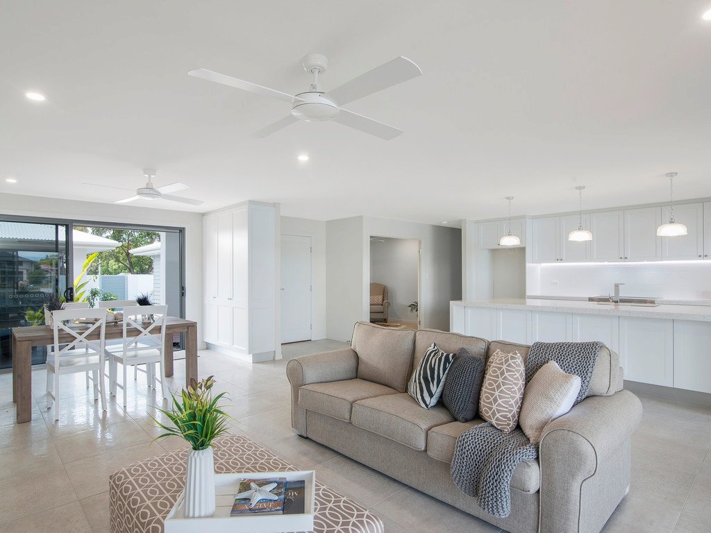 134 Melaleuca Drive PALM BEACH 11