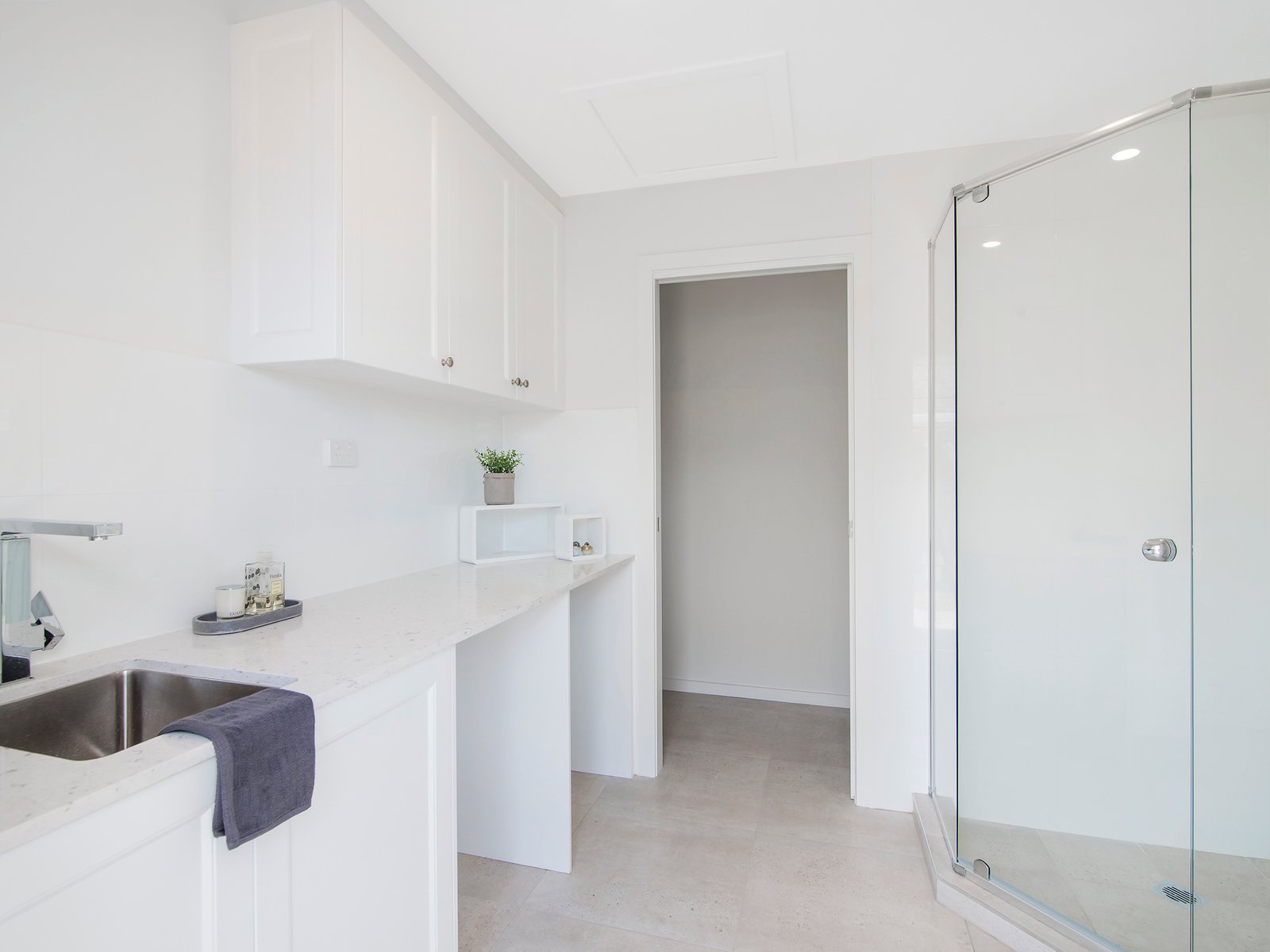 134 Melaleuca Drive PALM BEACH 13