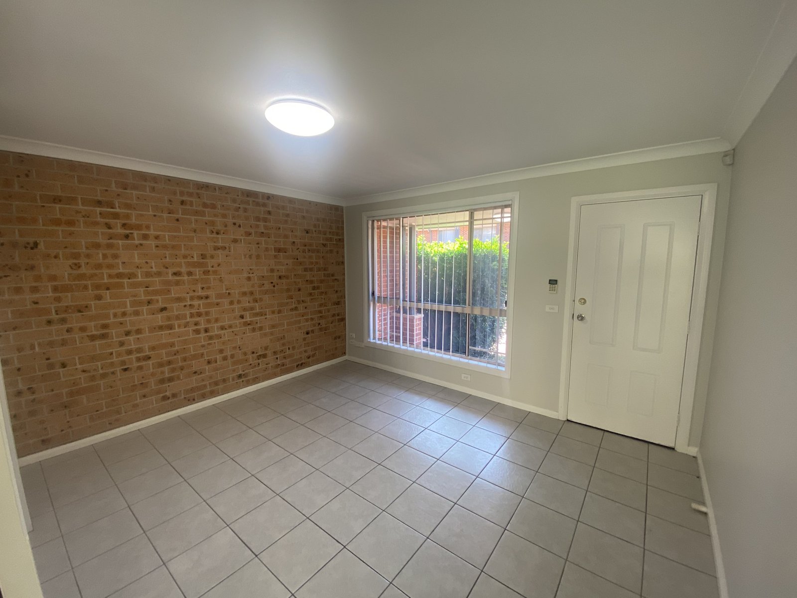 13/4 Myall Road CASULA 2