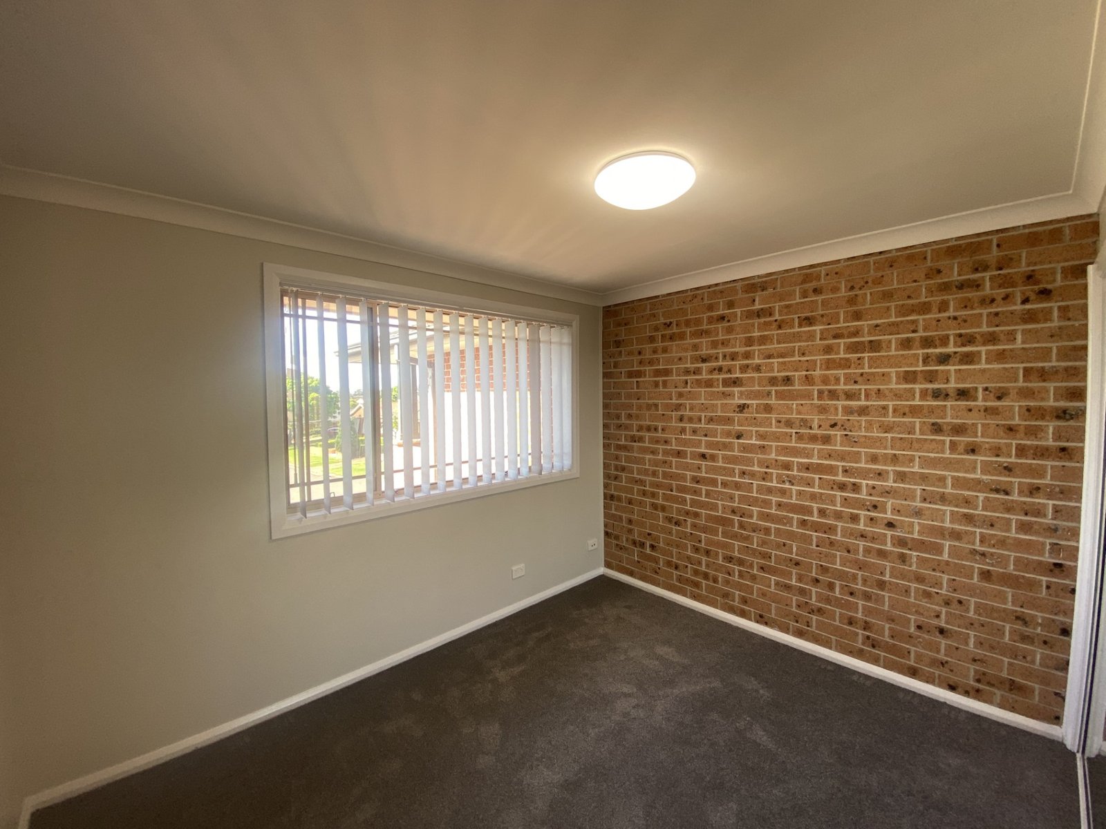 13/4 Myall Road CASULA 6