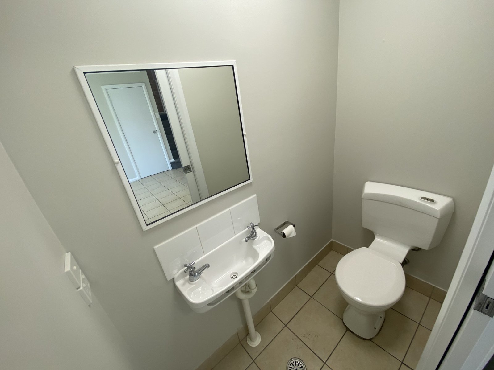 13/4 Myall Road CASULA 13