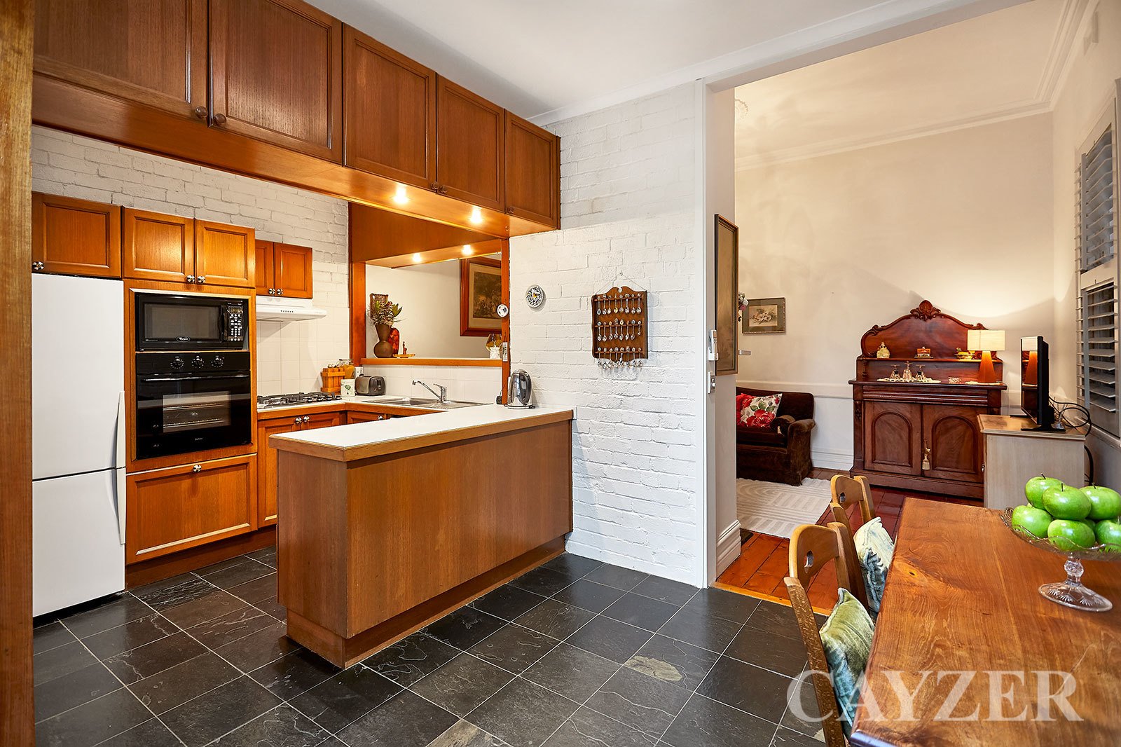 Gallery: 134 Neville Street