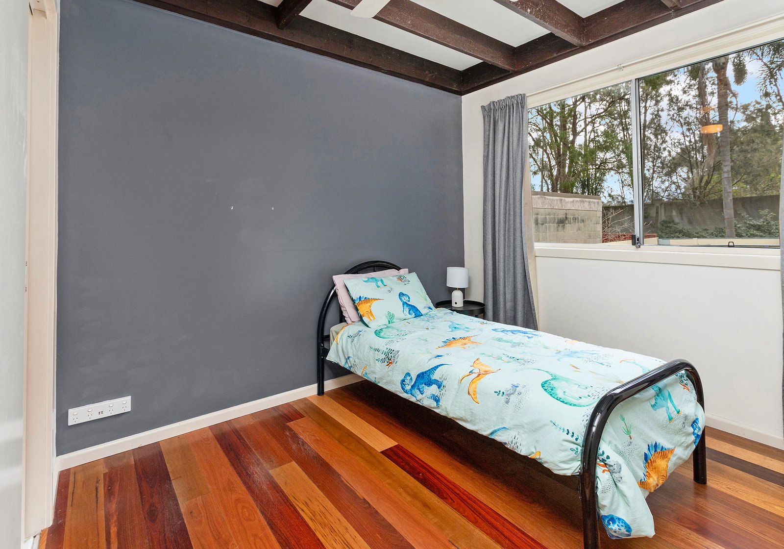 134 Nottingham Street BERKELEY 8