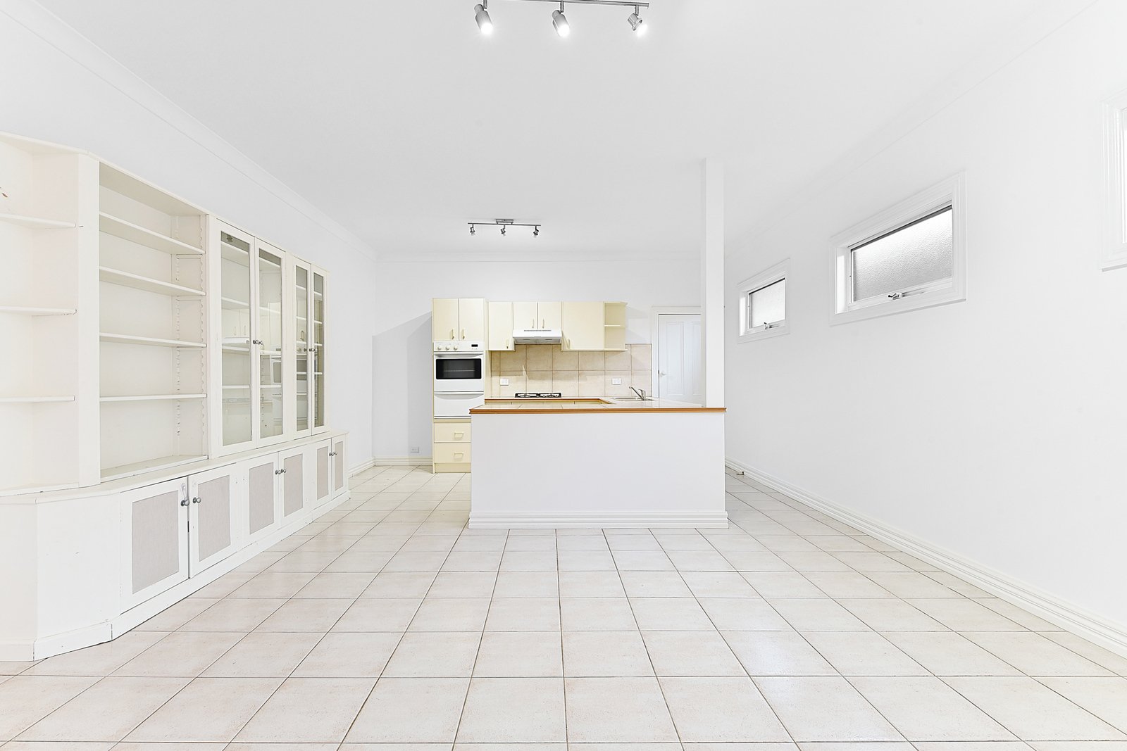 Gallery: 1/34 Queens Avenue