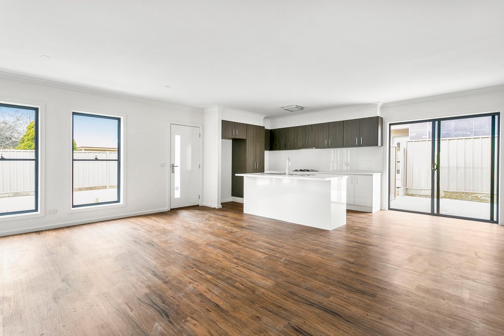 1/34 Raglan Street WHITE HILLS 3