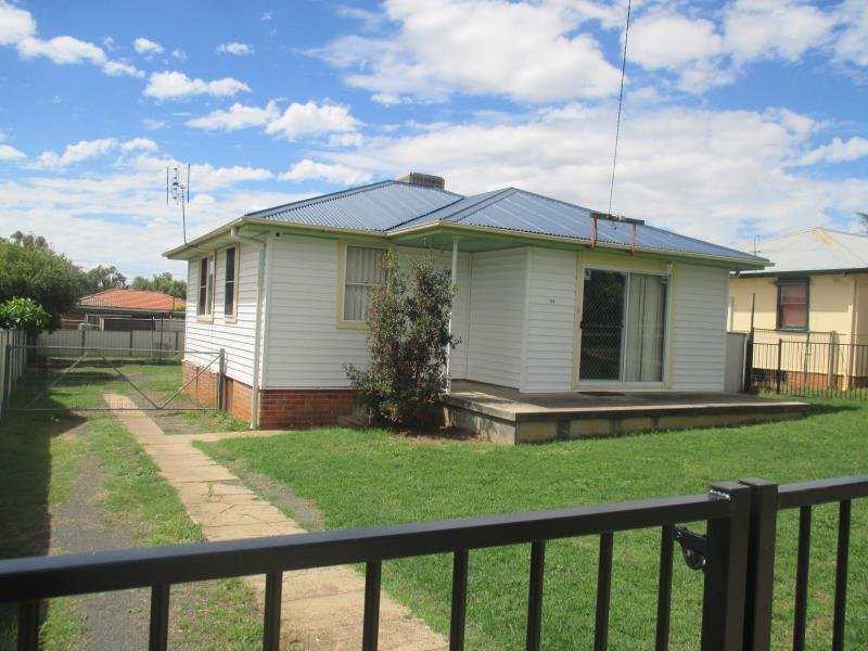 134 Robert Street TAMWORTH 1