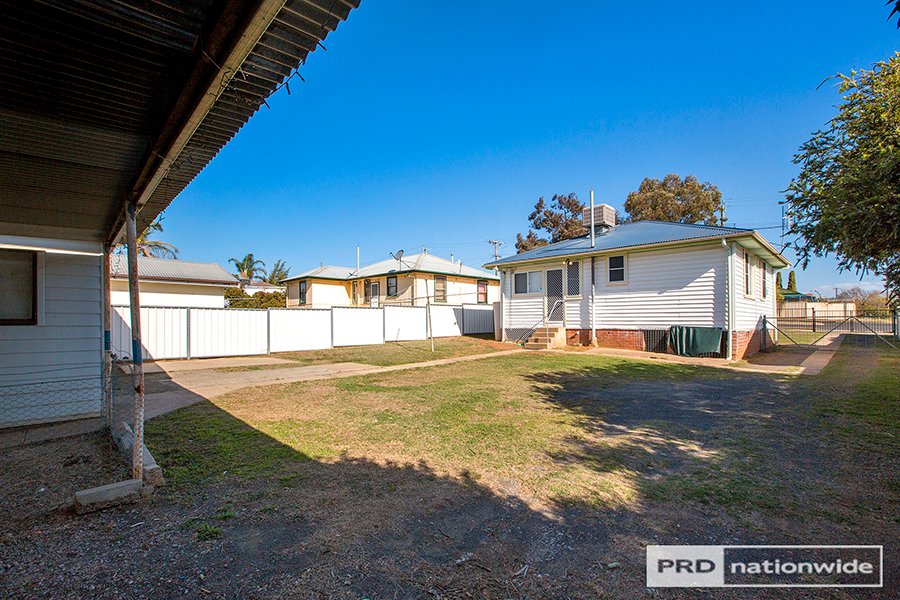 134 Robert Street TAMWORTH 9