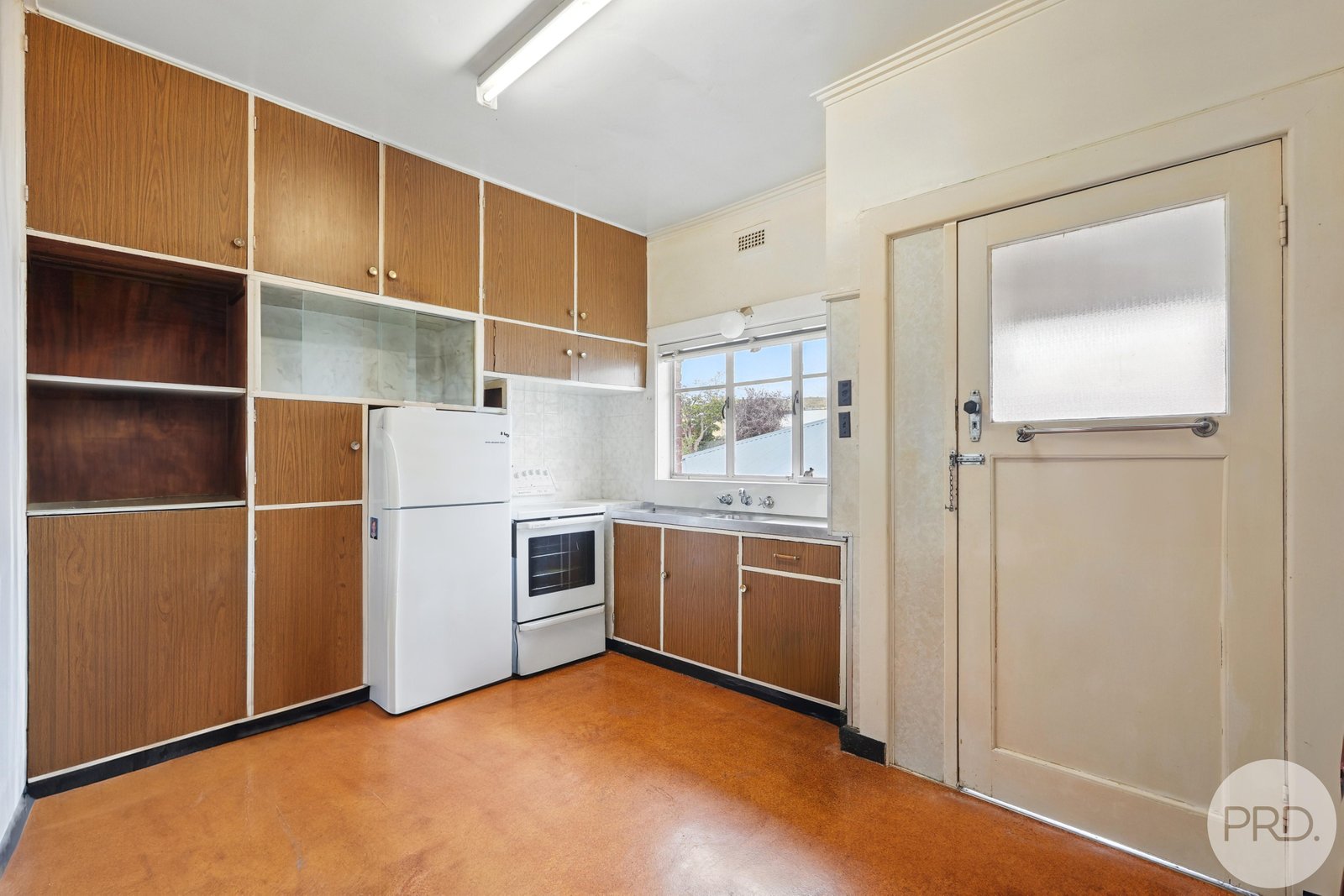 134 Sandy Bay Road SANDY BAY 9