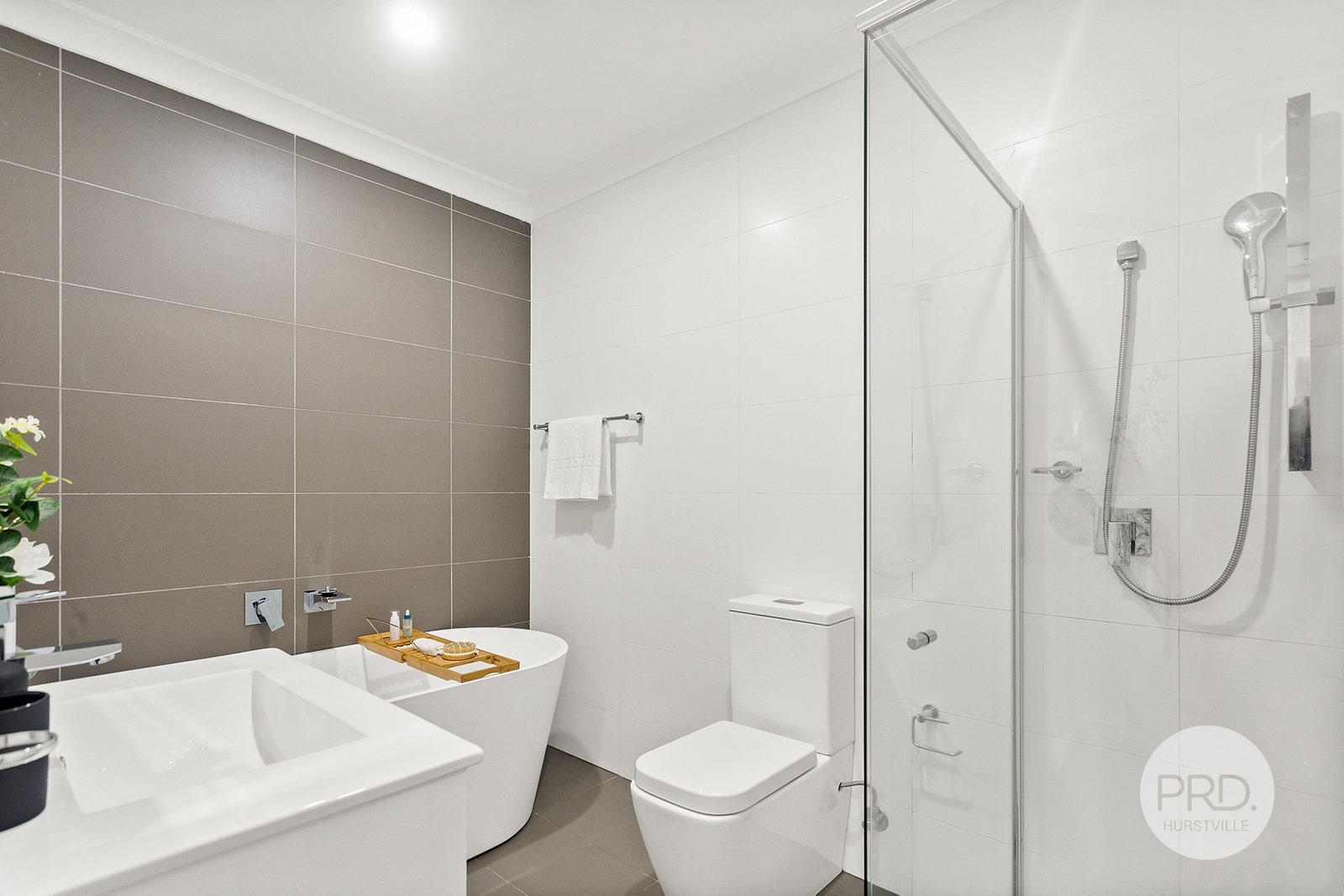 13/4 St Georges Parade HURSTVILLE 8