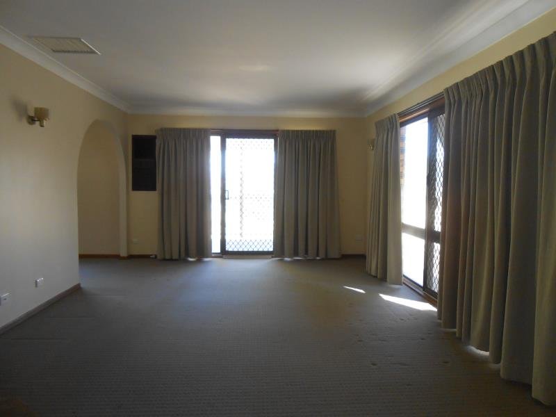 134 Tanglewood Road TAMWORTH 3