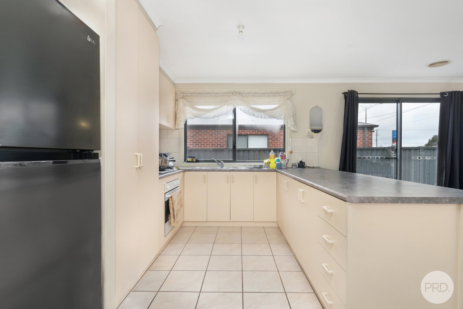 1/343 Gillies St North WENDOUREE 3