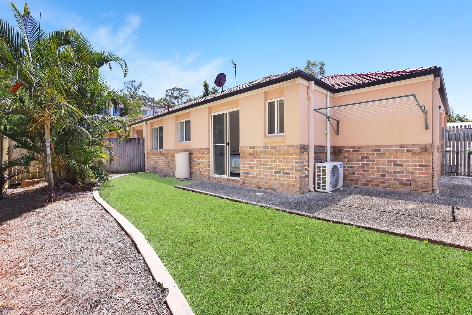 13/442 Pine Ridge Road COOMBABAH 11