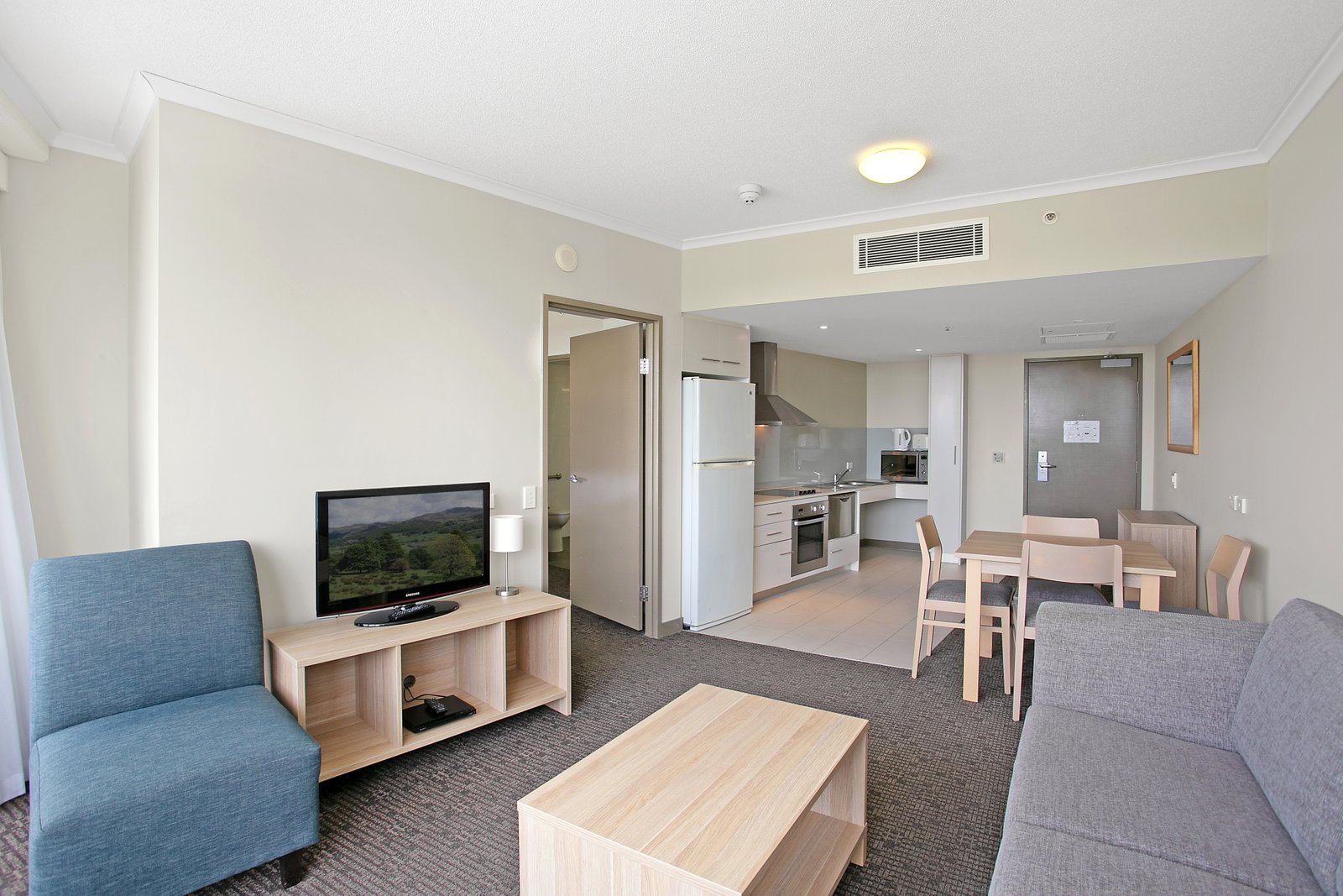 134/6-8 Stuart Street TWEED HEADS 4