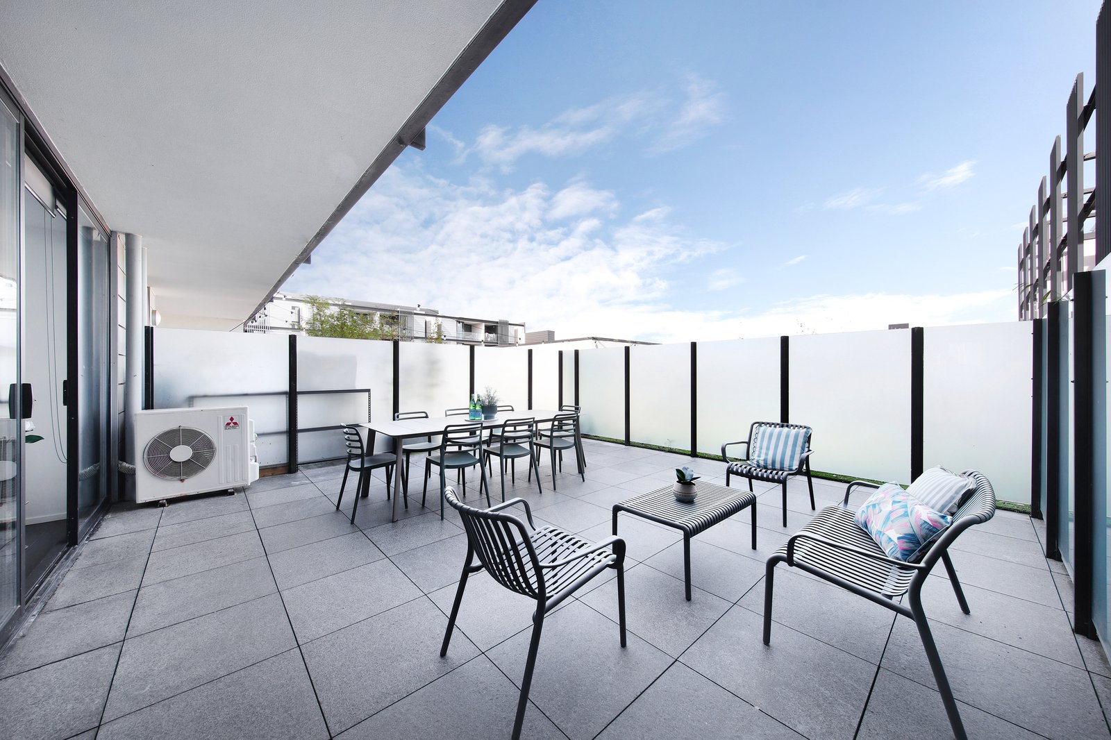 Gallery: 134/75 Graham Road