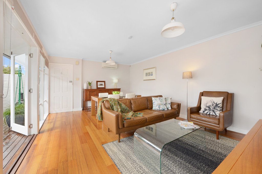 13/48 Flora Street ROSELANDS 1