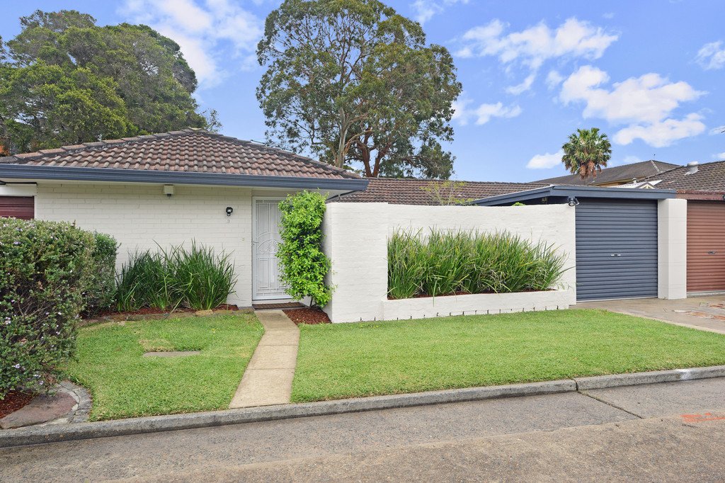 13/48 Flora Street ROSELANDS 8
