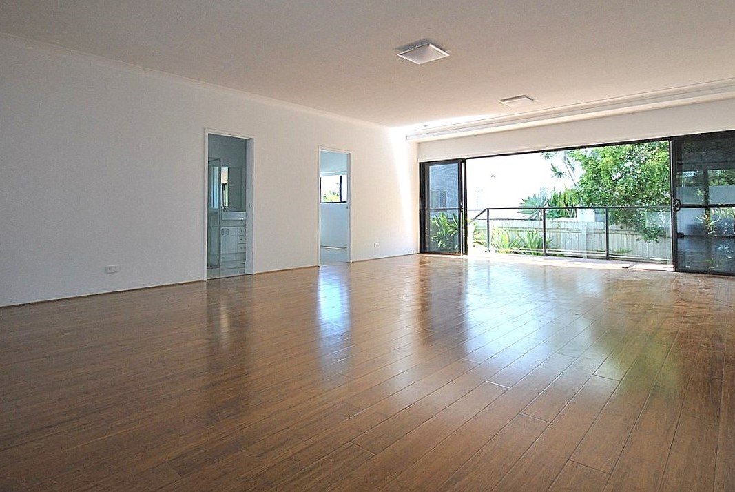 1/35-39 Central Street LABRADOR 3