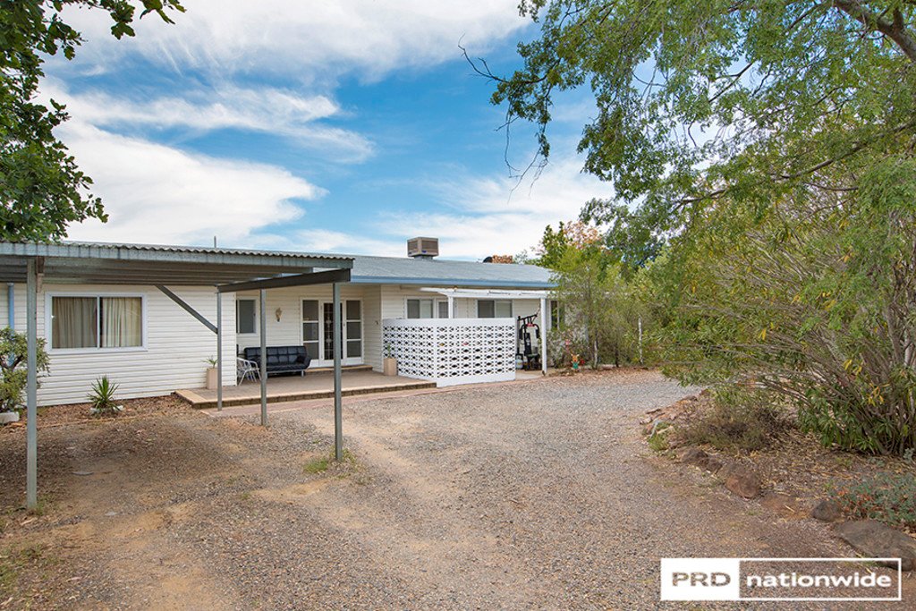 135 Calala Lane TAMWORTH 1