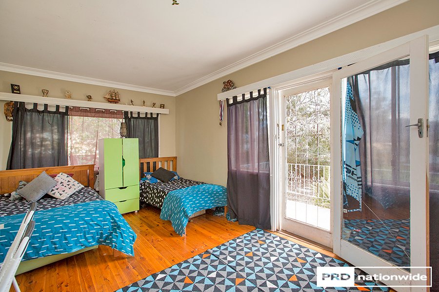 135 Calala Lane TAMWORTH 5