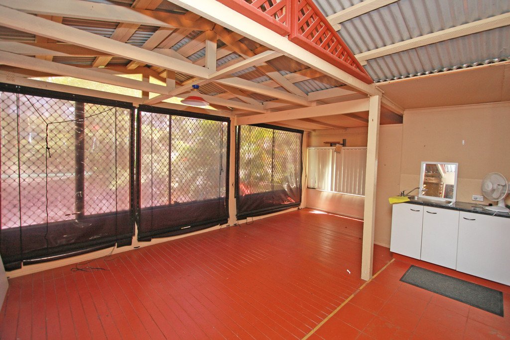 1/35 Corunna Crescent ASHMORE 5