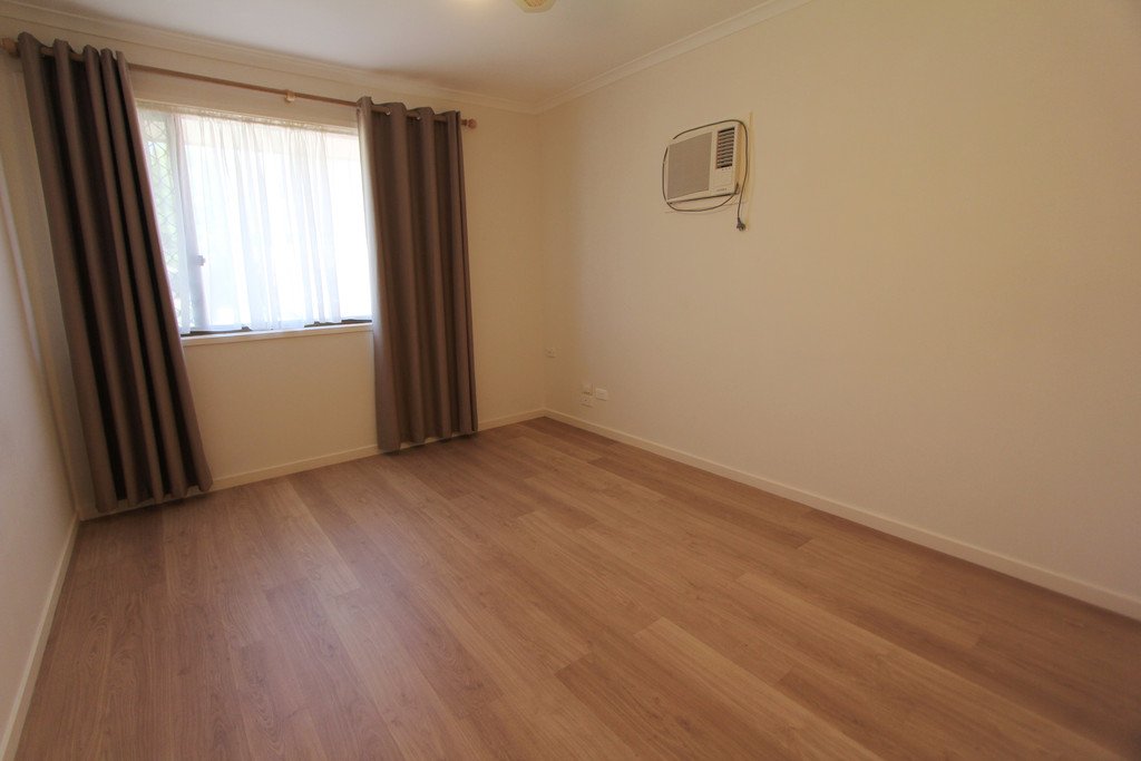 1/35 Corunna Crescent ASHMORE 8
