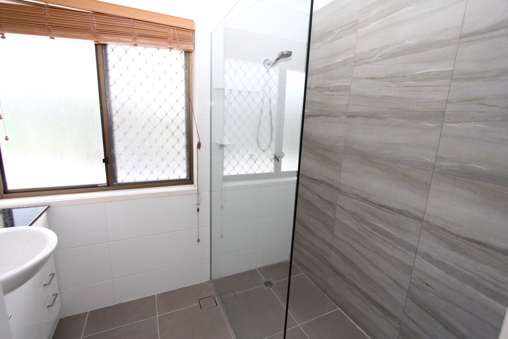 1/35 Corunna Crescent ASHMORE 9