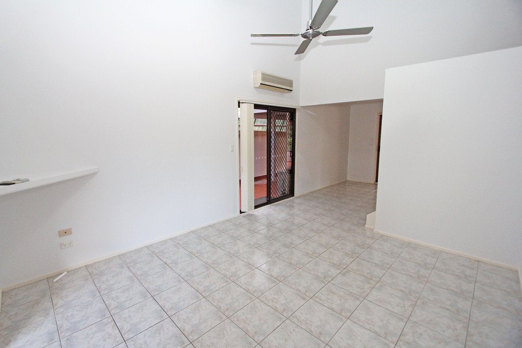 1/35 Corunna Crescent ASHMORE 4