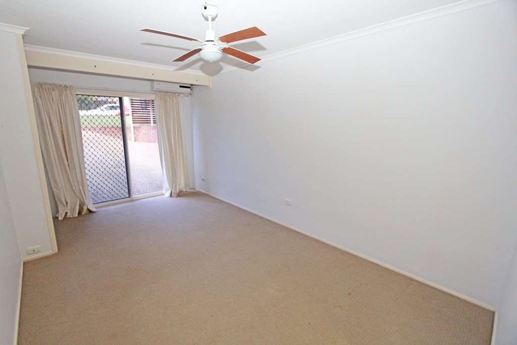 1/35 Corunna Crescent ASHMORE 8