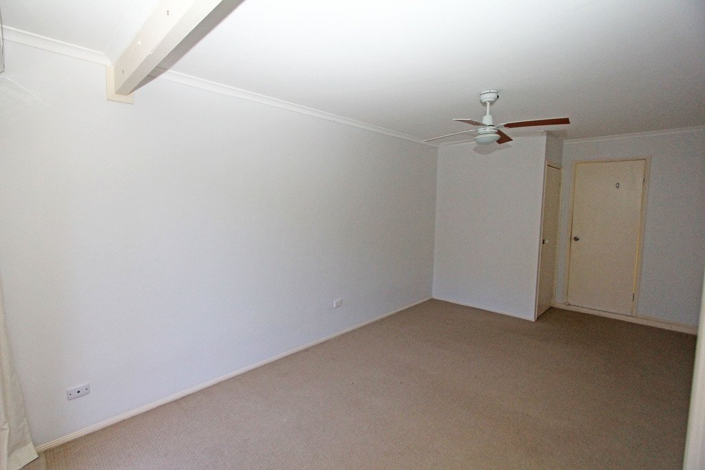 1/35 Corunna Crescent ASHMORE 9