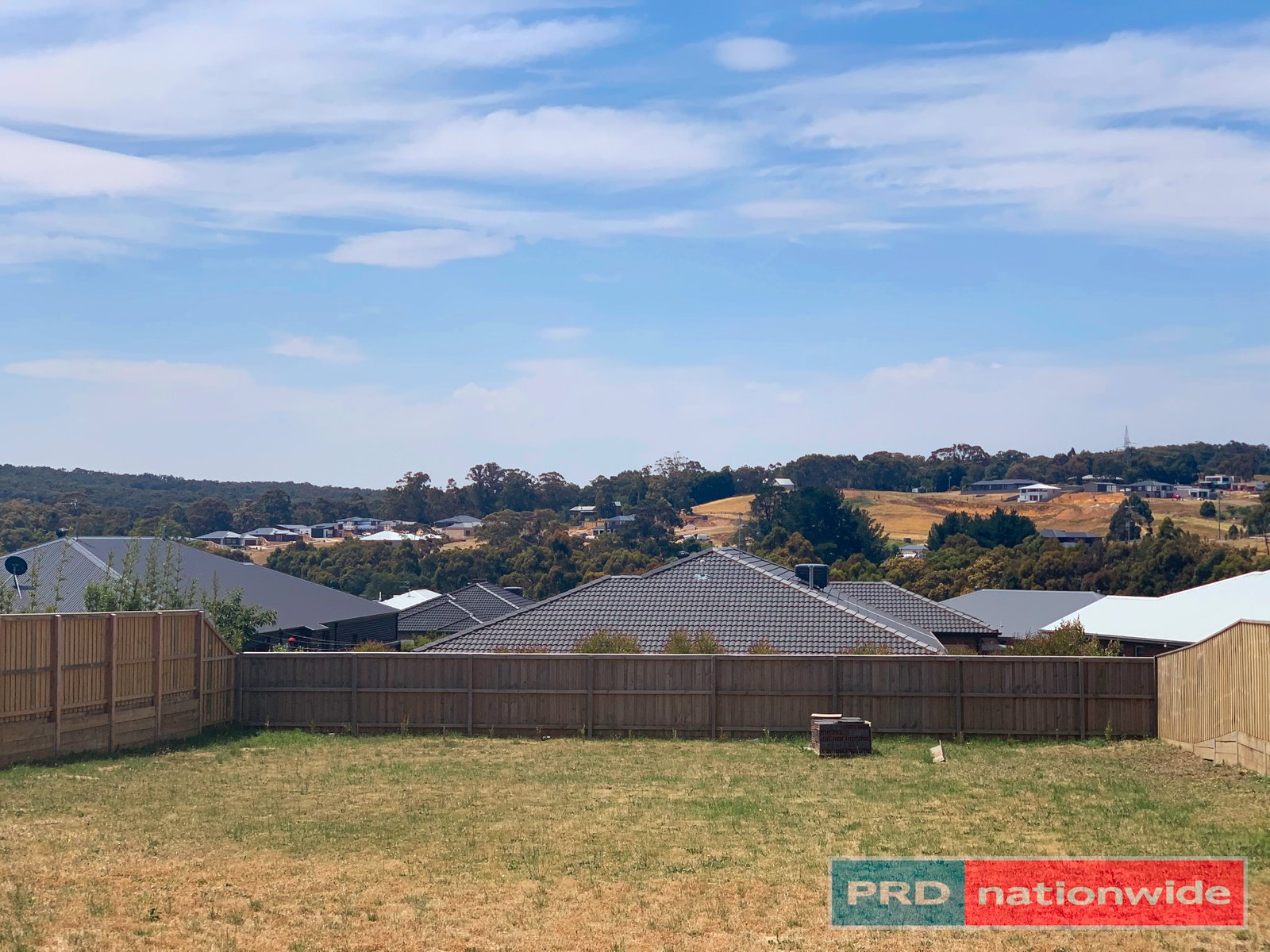 135 Daylesford Road BROWN HILL 3