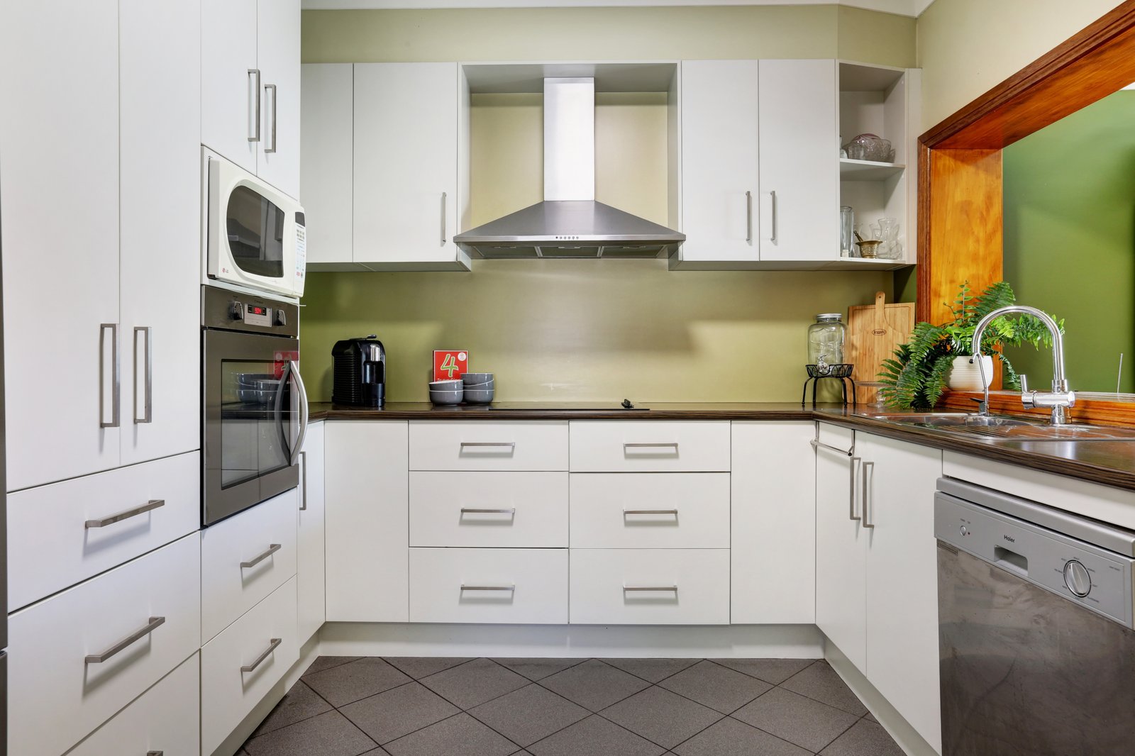 135 Fowlers Road DAPTO 2